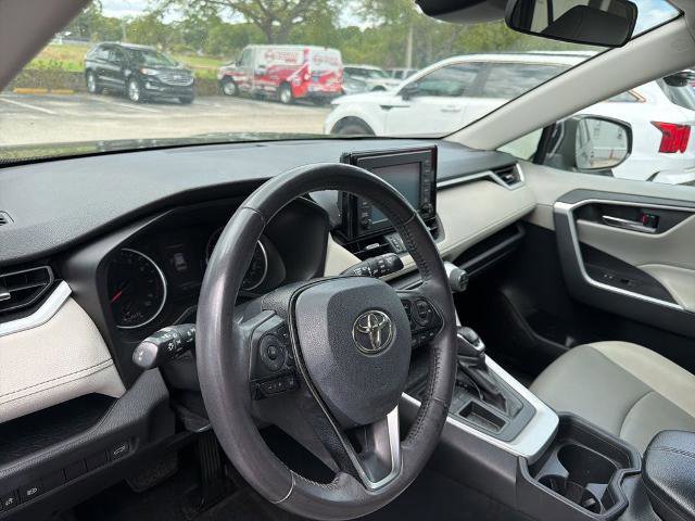 Used 2019 Toyota RAV4 XLE Premium FWD image 9