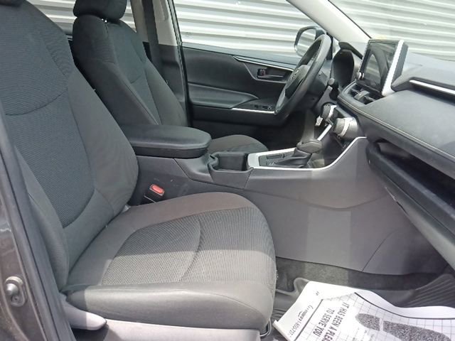 Used 2024 Toyota RAV4 LE FWD image 30