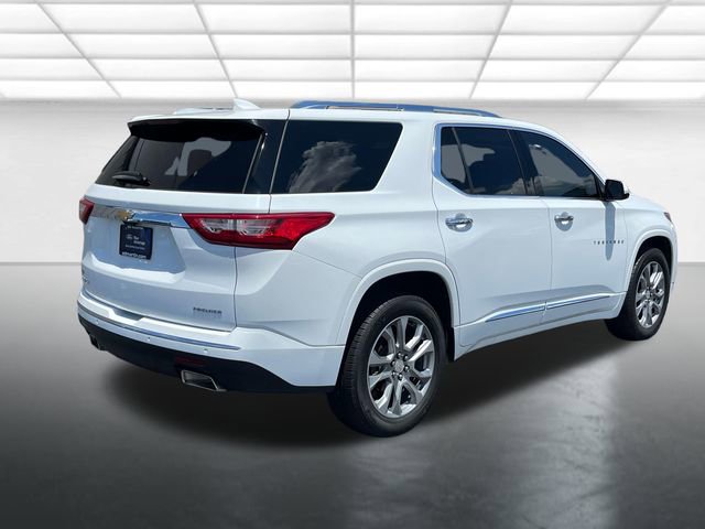 Used 2019 Chevrolet Traverse Premier w/ Driver Confidence II Package FWD image 4