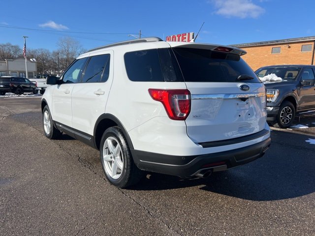 Certified 2019 Ford Explorer XLT w/ Equipment Group 202A image 6
