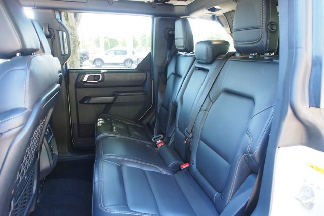 Certified 2025 Ford Bronco Badlands AWD/4WD image 18