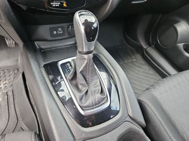 Used 2019 Nissan Rogue S FWD image 18