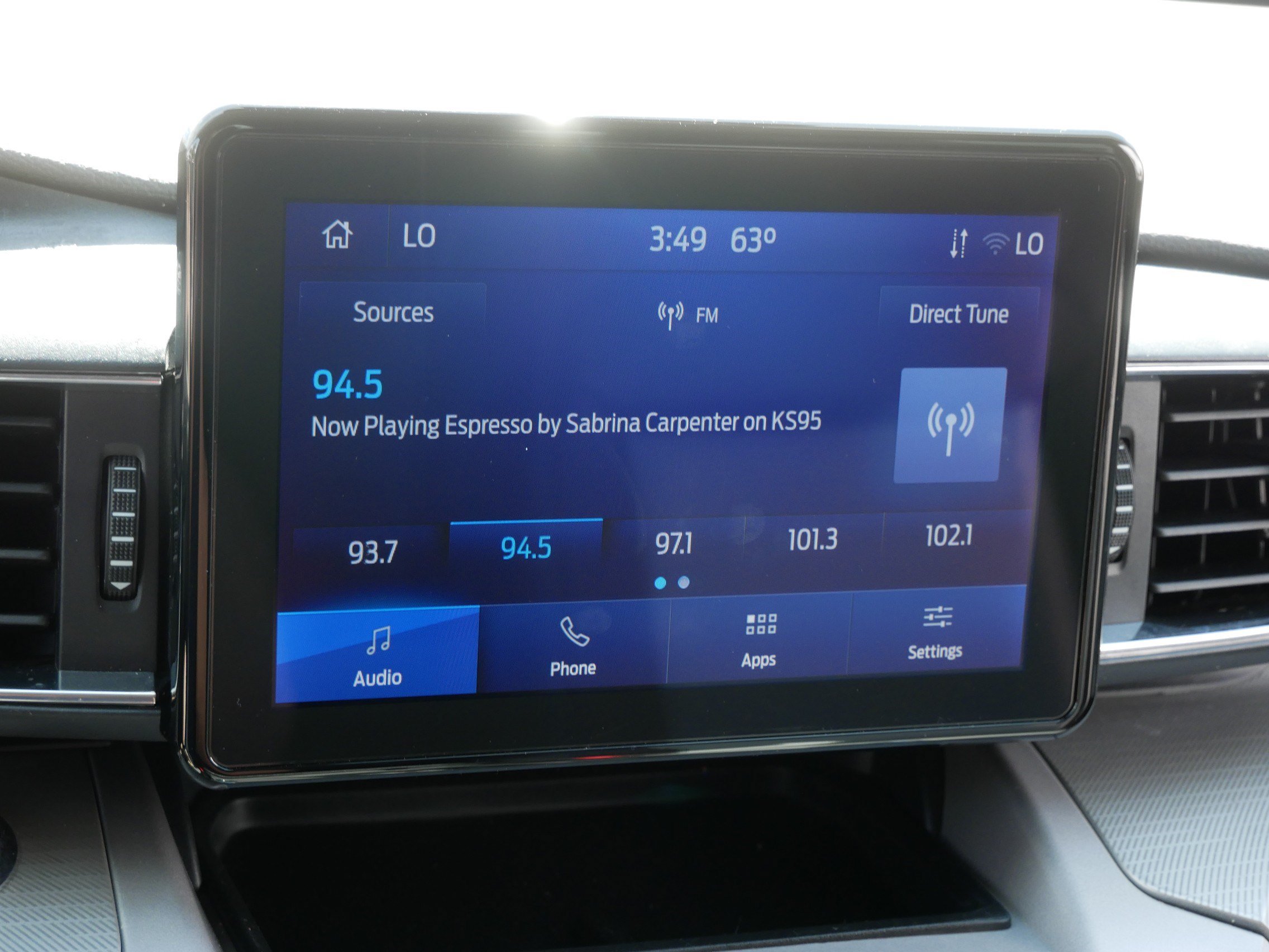 Certified 2023 Ford Explorer XLT w/ Equipment Group 202A AWD/4WD image 22