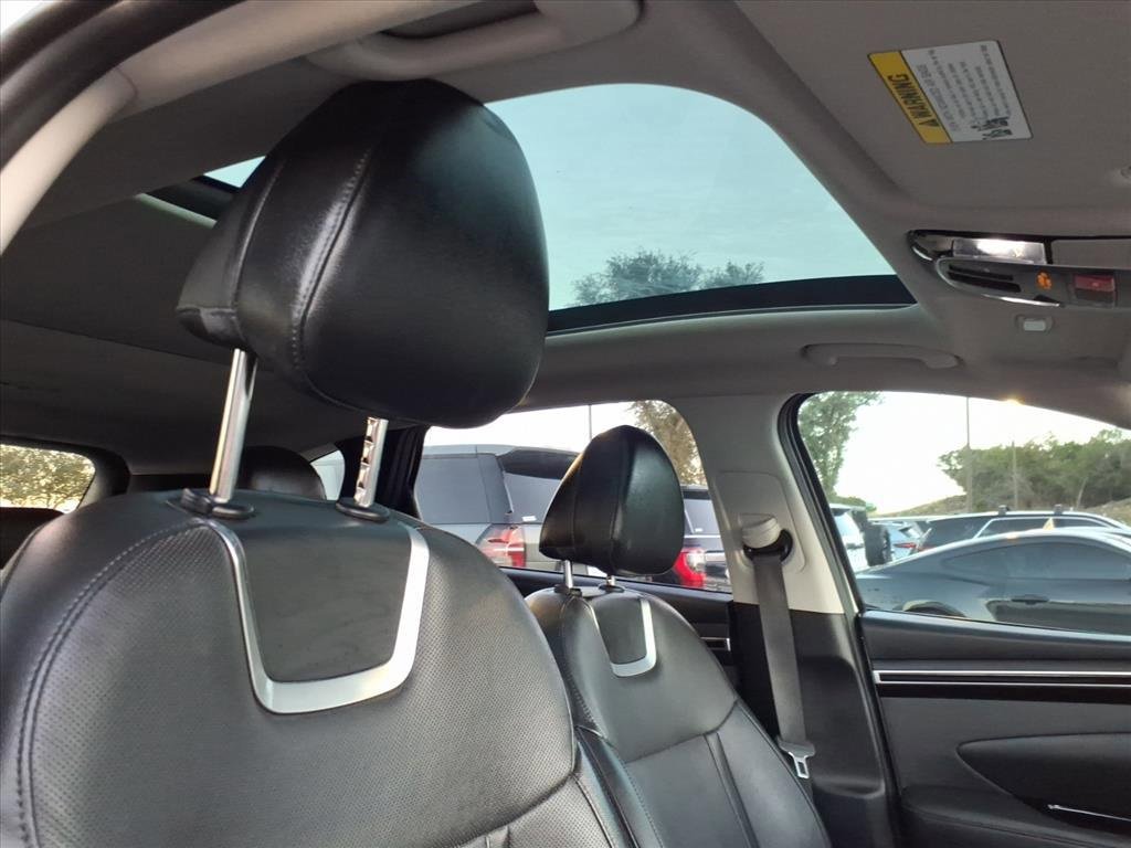 Used 2022 Hyundai Tucson Limited image 7