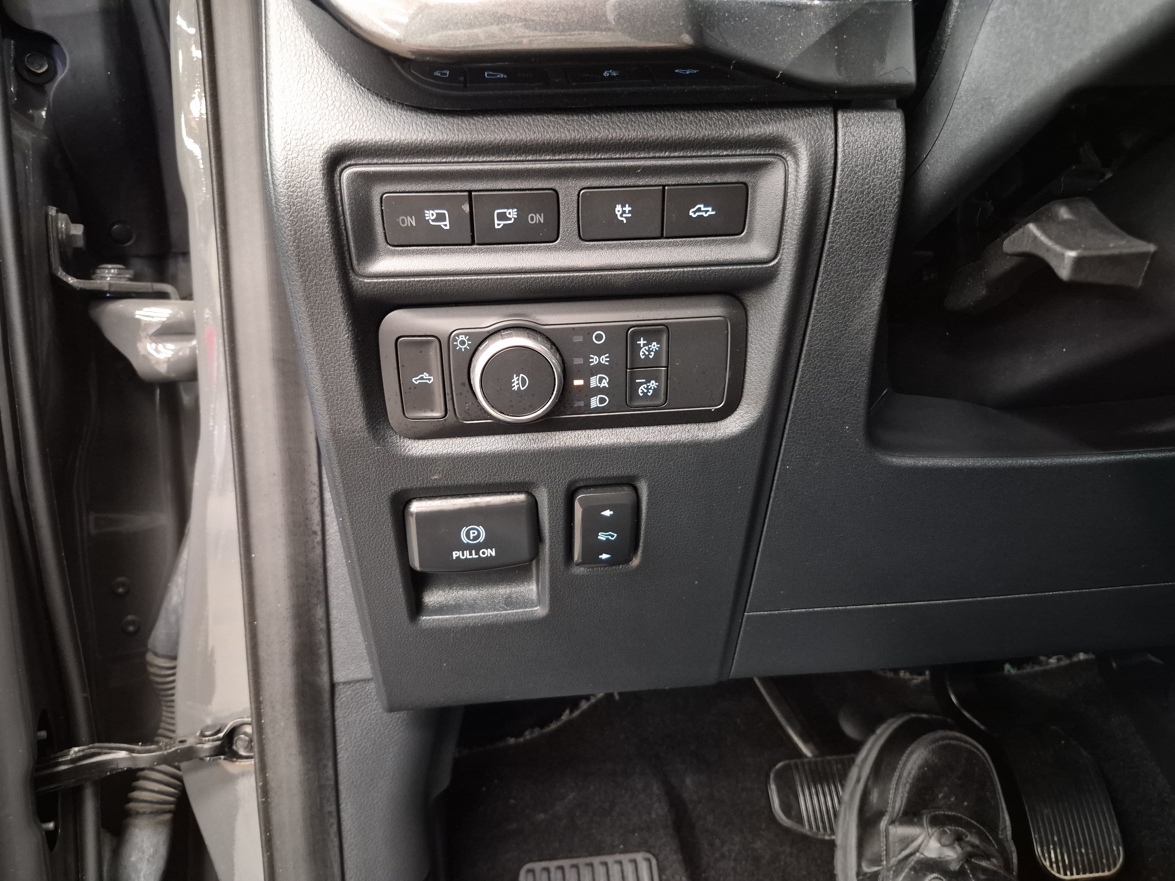 Certified 2021 Ford F150 XLT w/ Equipment Group 302A High AWD/4WD image 22