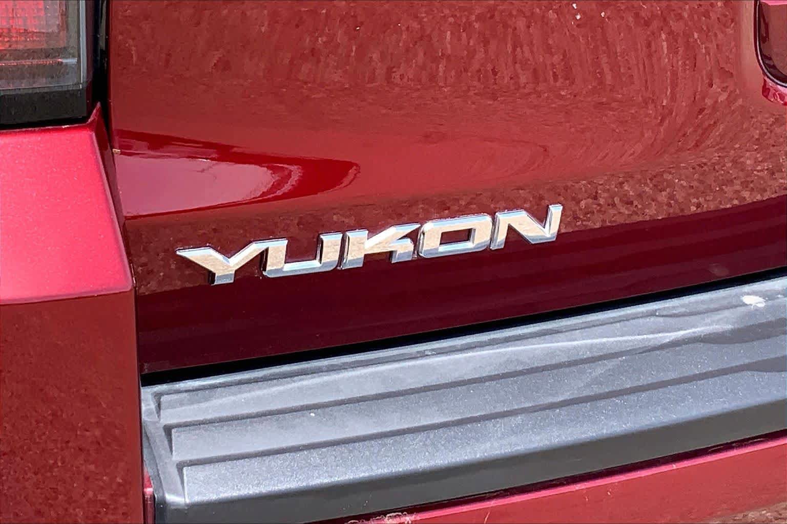Used 2020 GMC Yukon SLT w/ Premium Edition RWD image 10