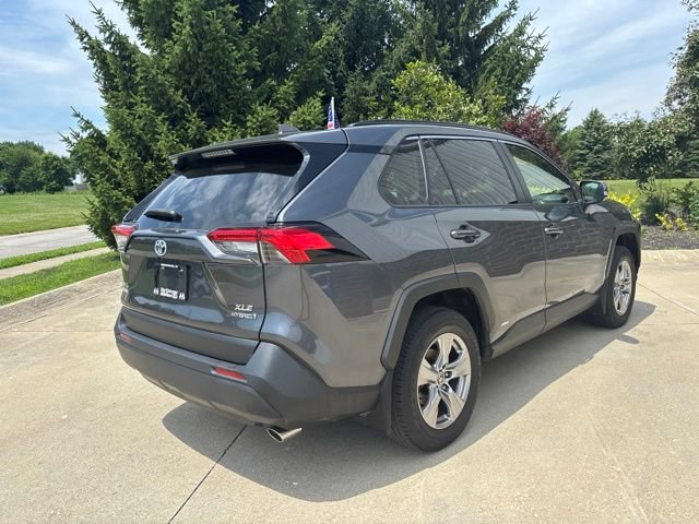 Used 2022 Toyota RAV4 XLE w/ Convenience Package AWD/4WD image 8