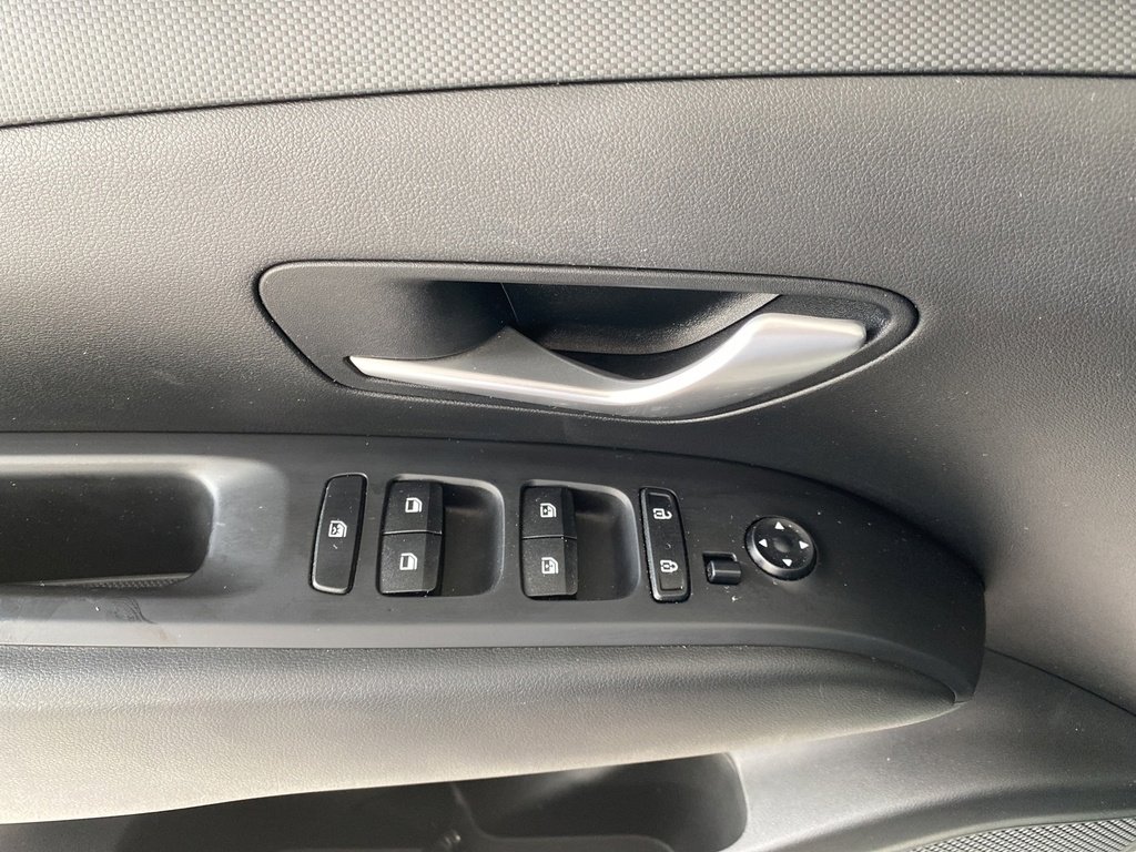 Used 2023 Hyundai Santa Cruz SEL image 9