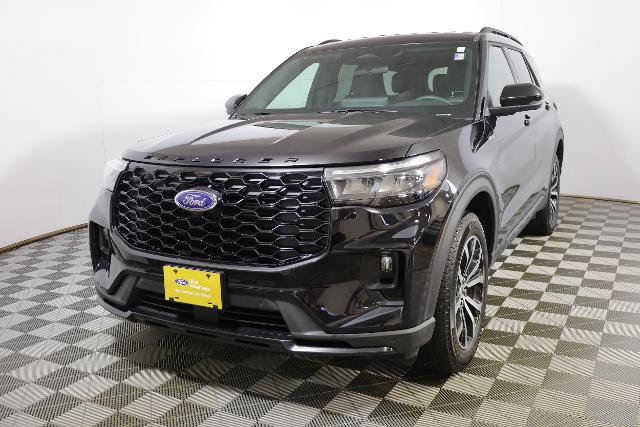 Certified 2026 Ford Explorer ST-Line AWD/4WD image 3