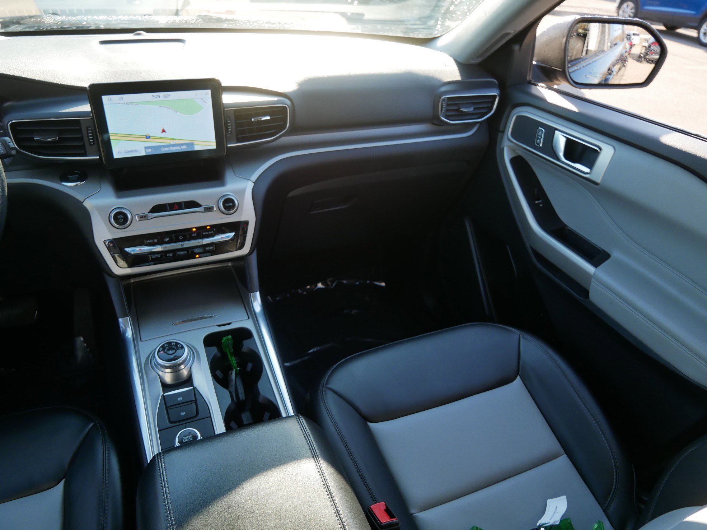 Certified 2022 Ford Explorer XLT w/ Equipment Group 202A image 11