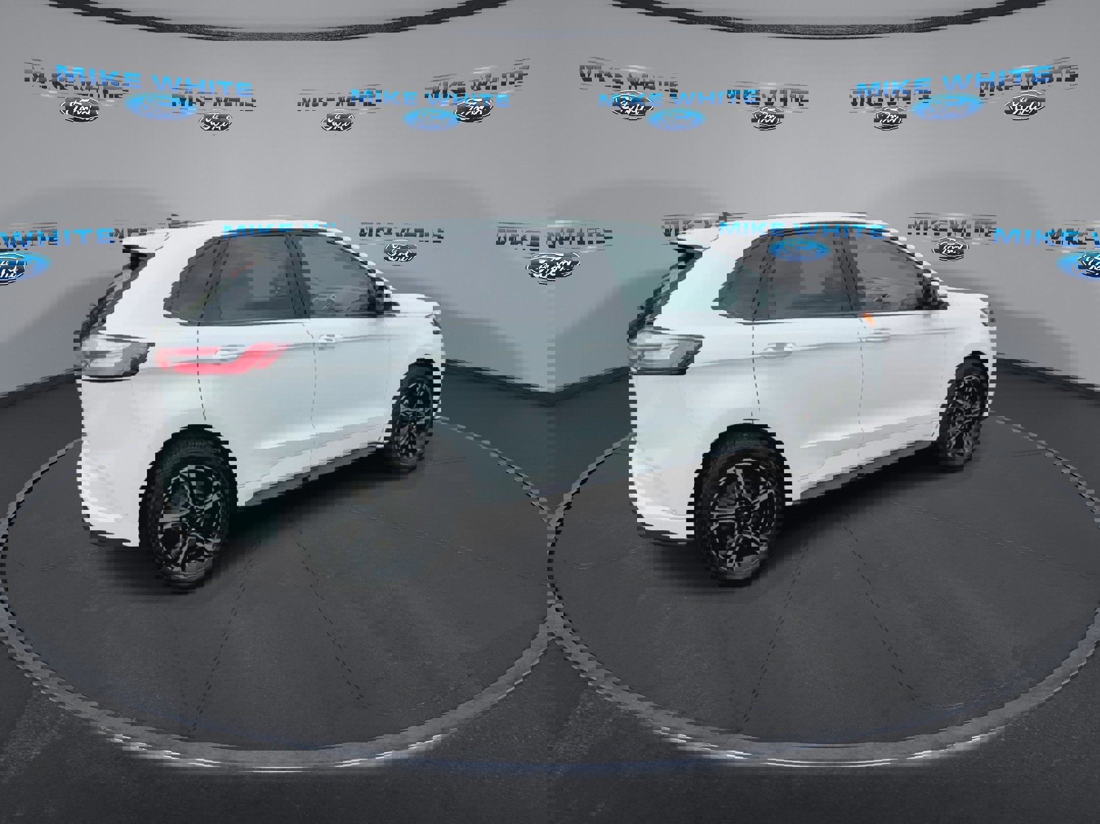 Certified 2020 Ford Edge ST w/ Equipment Group 401A image 6