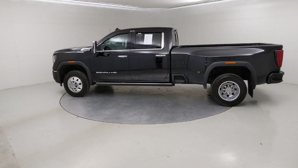 Used 2024 GMC Sierra 3500 Denali w/ Denali Reserve Package AWD/4WD image 18