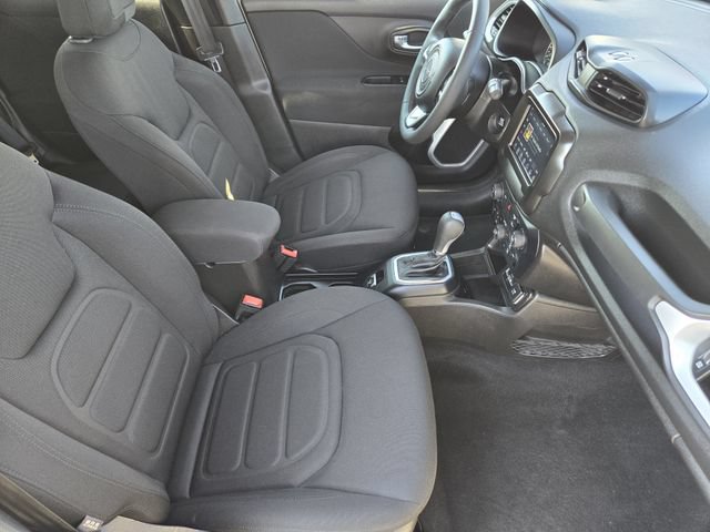 Used 2021 Jeep Renegade Latitude FWD image 13