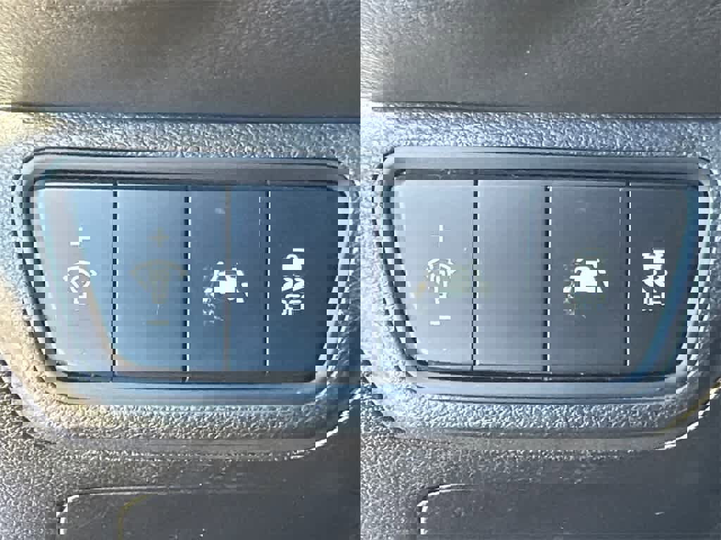 Used 2021 Kia Forte LXS image 30