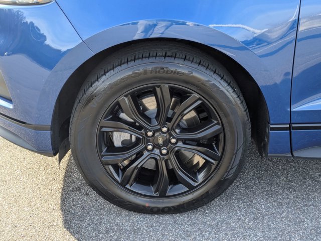 Certified 2023 Ford Edge SE w/ Black Appearance Package image 11