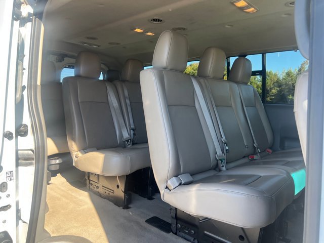 Used 2020 Nissan NV 3500 SL image 26