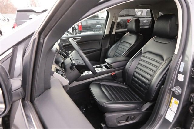 Certified 2024 Ford Edge SEL image 8