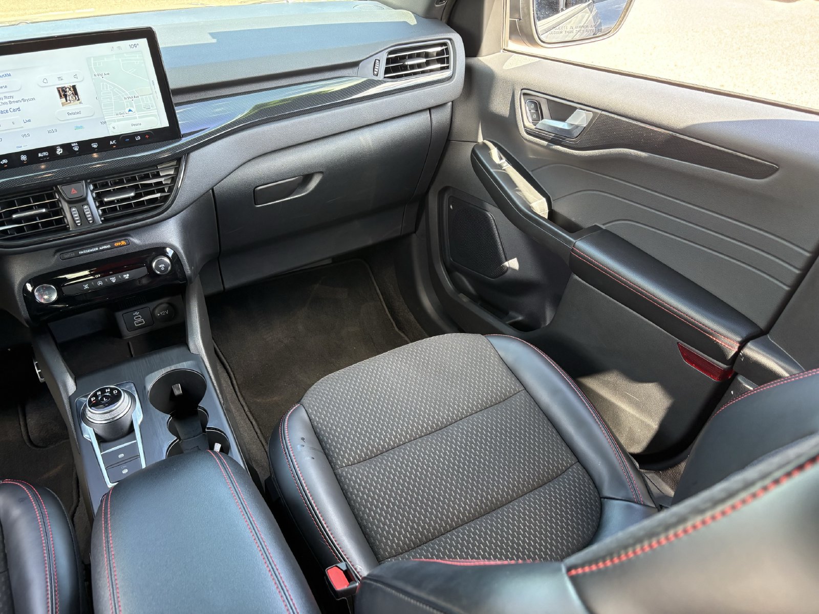 Certified 2024 Ford Escape ST-Line w/ Tech Pack #1 FWD image 17