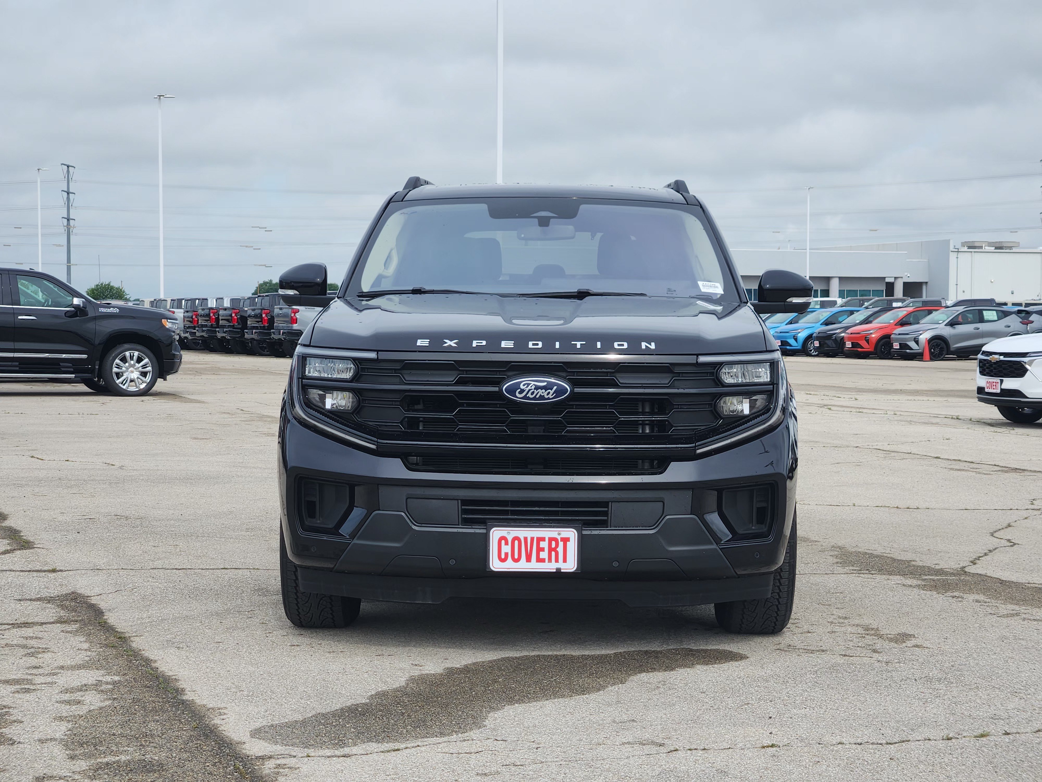 Certified 2025 Ford Expedition Active AWD/4WD image 2