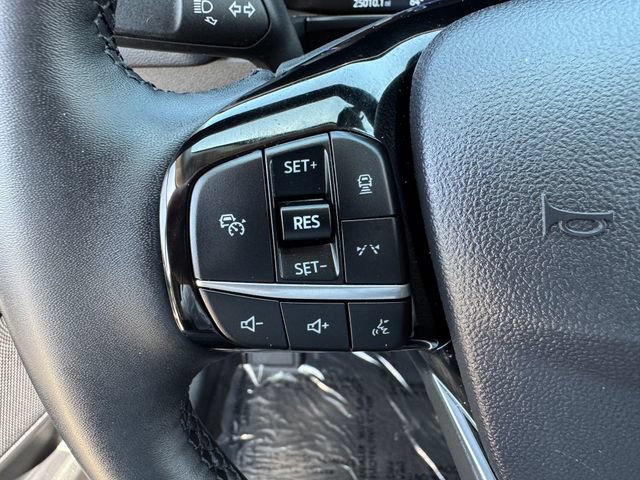 Certified 2025 Ford Escape SE FWD image 22