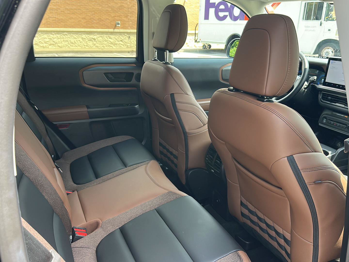 Certified 2025 Ford Bronco Sport Outer Banks w/ Outer Banks Tech Package+ AWD/4WD image 27