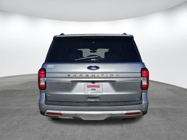 Certified 2024 Ford Expedition XLT image 3