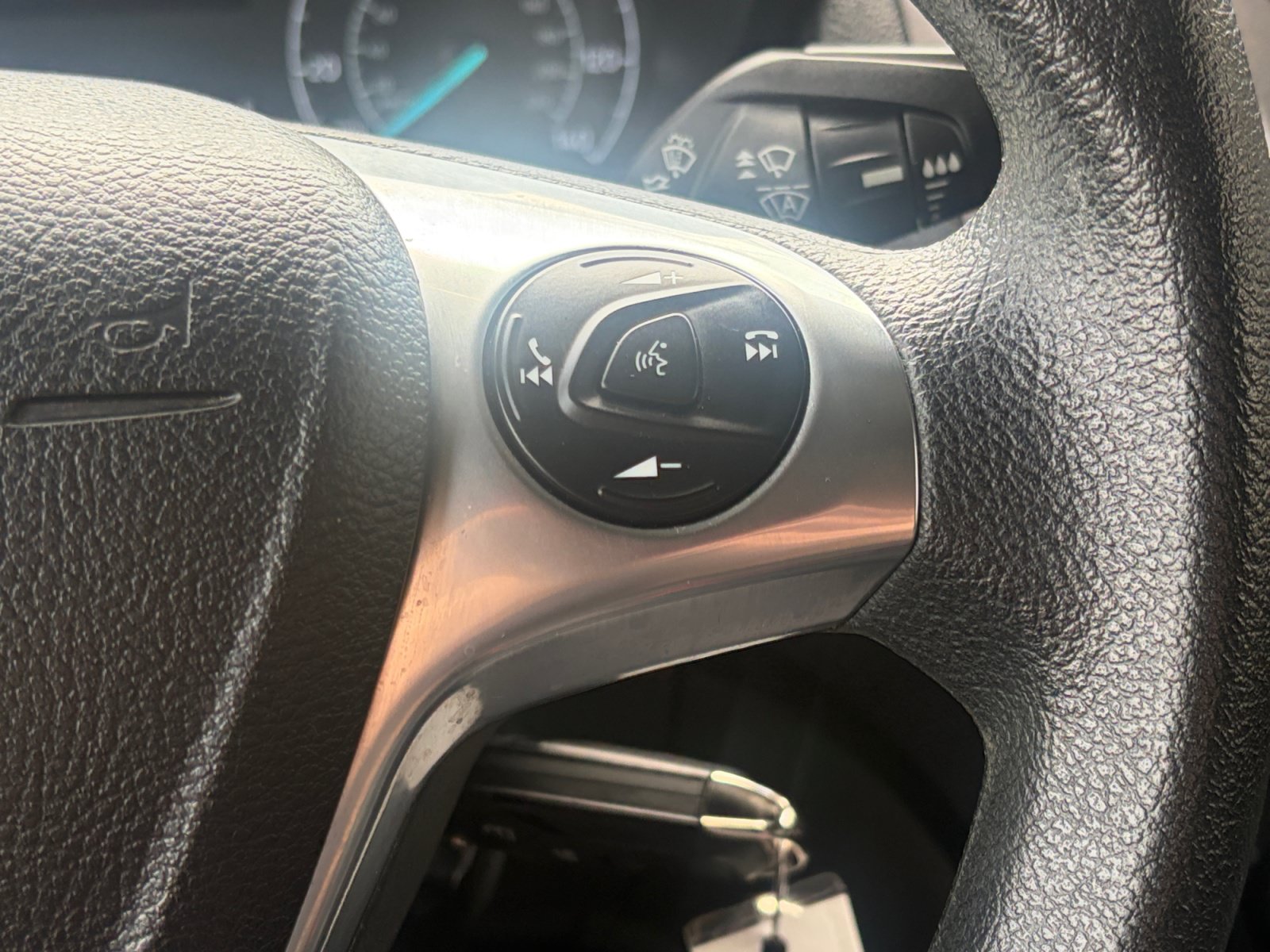 Certified 2023 Ford Transit Connect XL FWD image 14