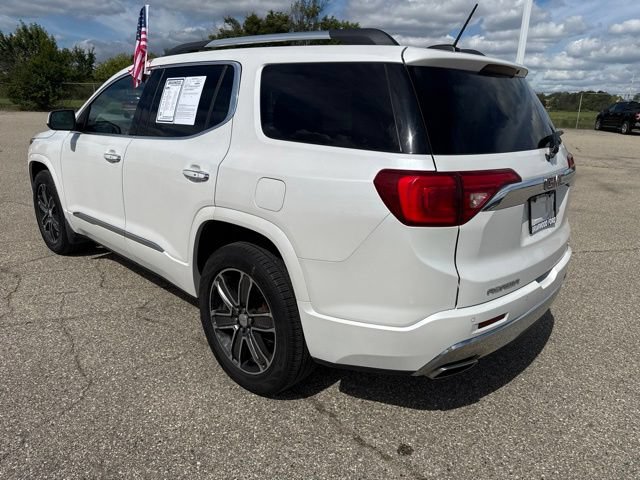 Used 2017 GMC Acadia Denali w/ Technology Package AWD/4WD image 4
