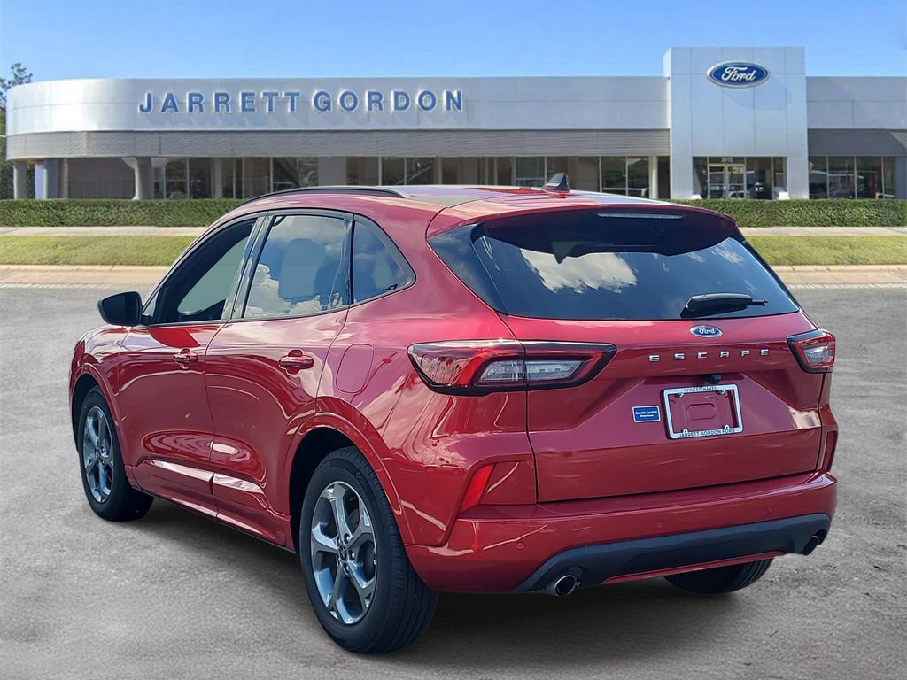 Certified 2023 Ford Escape ST-Line w/ Tech Pack #1 FWD image 3