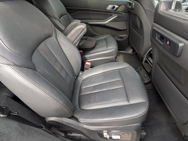 Used 2019 BMW X7 xDrive40i w/ Cold Weather Package AWD/4WD image 29