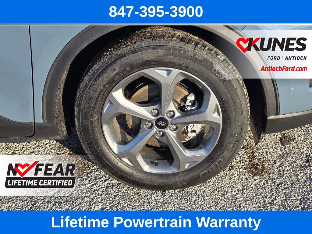 Certified 2025 Ford Escape ST-Line image 9