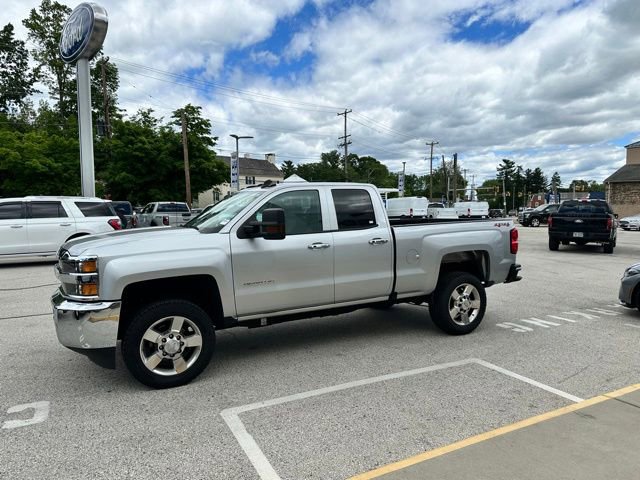 Used 2019 Chevrolet Silverado 2500 W/T w/ Snow Plow Prep Package AWD/4WD image 9