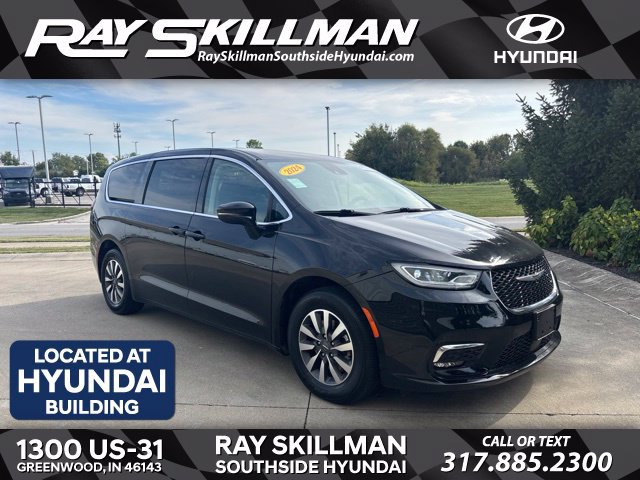 Used 2024 Chrysler Pacifica Limited