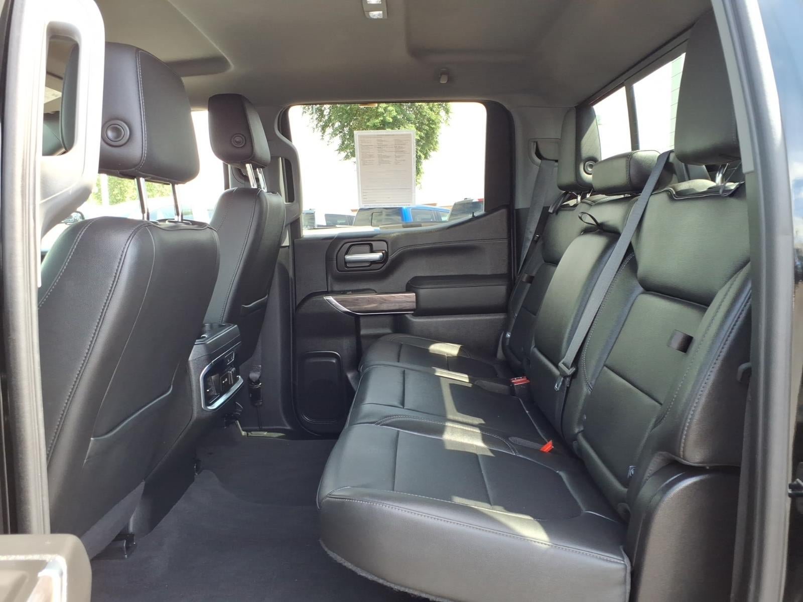 Used 2020 Chevrolet Silverado 1500 LTZ w/ LTZ Plus Package AWD/4WD image 17