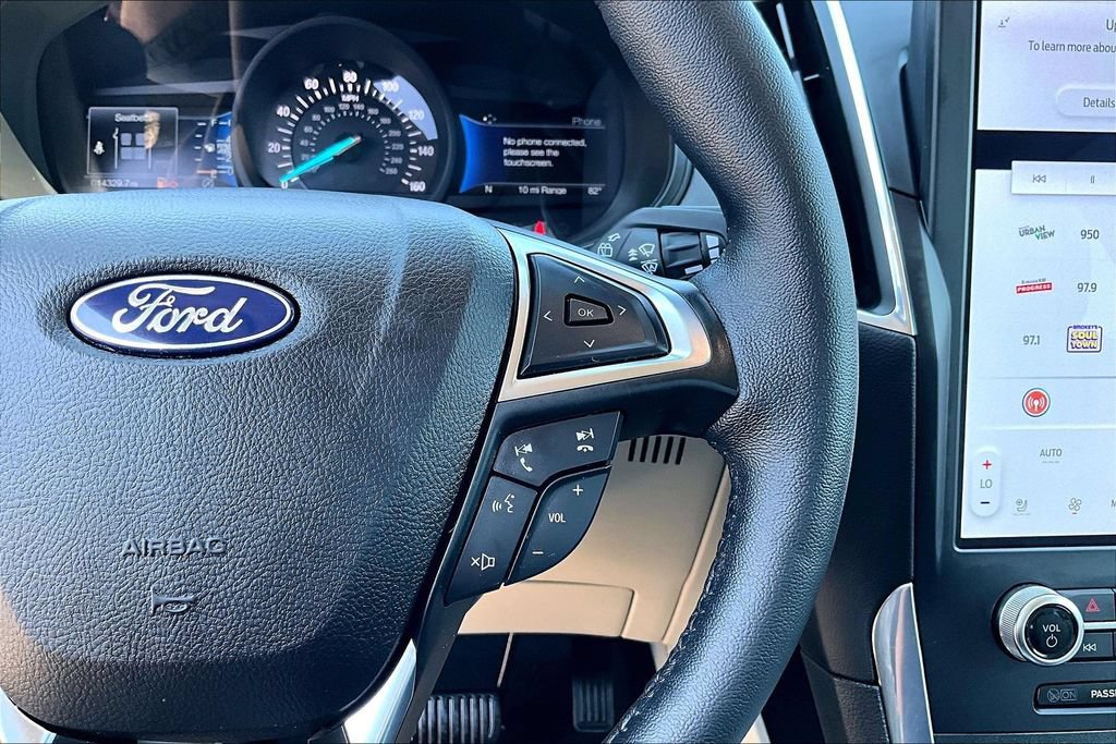Certified 2024 Ford Edge Titanium AWD/4WD image 19