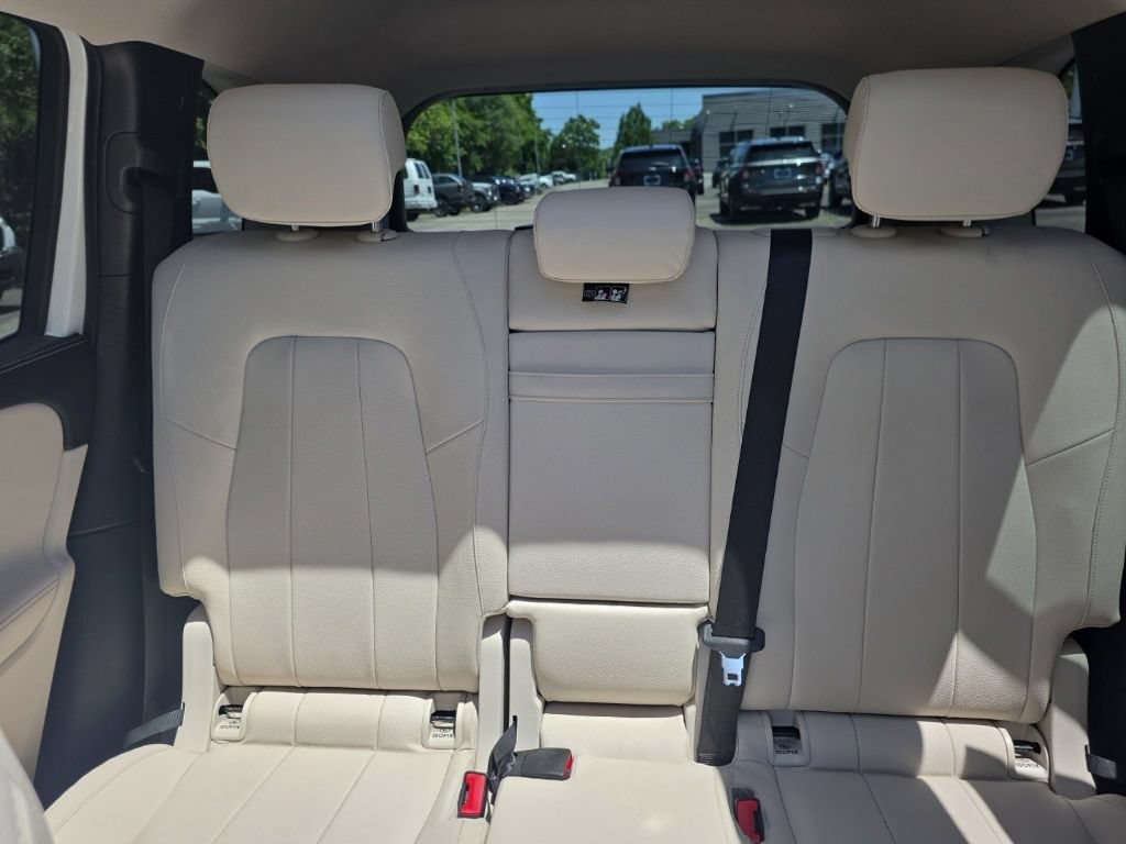 Used 2022 Mercedes-Benz GLB 250 4MATIC image 21
