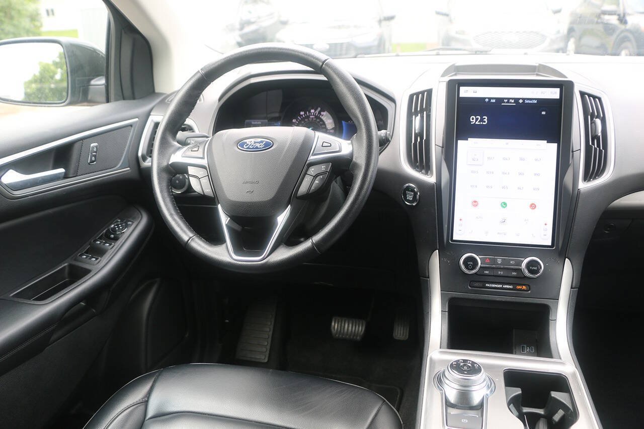 Certified 2024 Ford Edge SEL AWD/4WD image 17