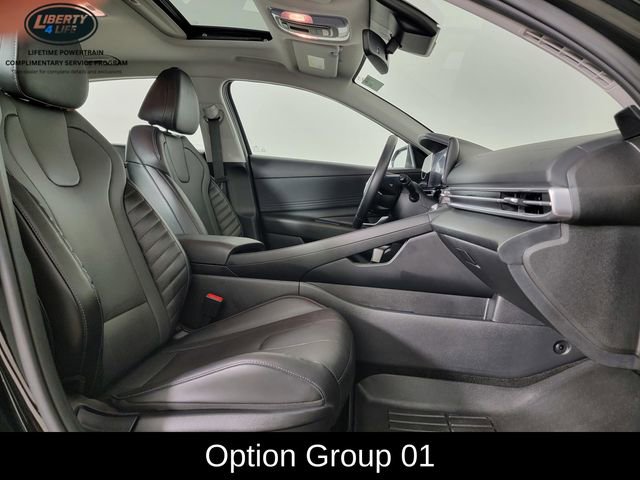 Used 2023 Hyundai Elantra Limited image 17