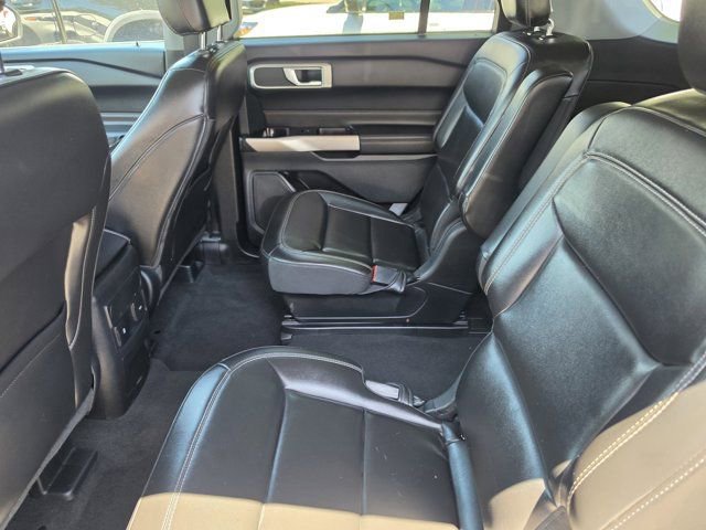 Certified 2023 Ford Explorer XLT w/ Equipment Group 202A RWD image 11