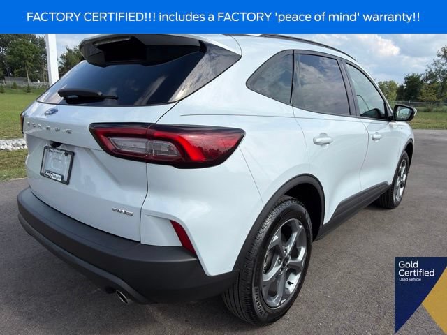 Certified 2025 Ford Escape ST-Line Select AWD/4WD image 12