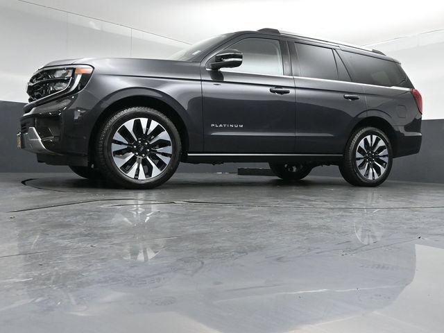 Certified 2025 Ford Expedition Platinum w/ Driver's Package AWD/4WD image 38