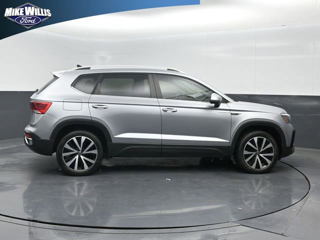 Used 2022 Volkswagen Taos SE FWD image 8