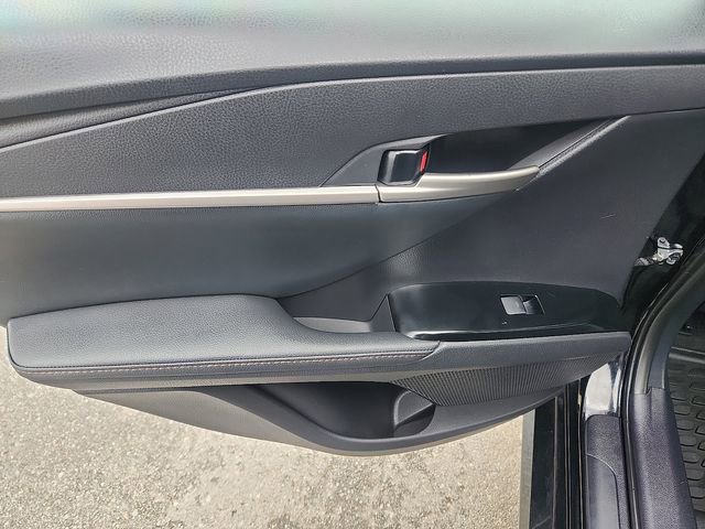 Used 2025 Toyota Camry XLE AWD/4WD image 27