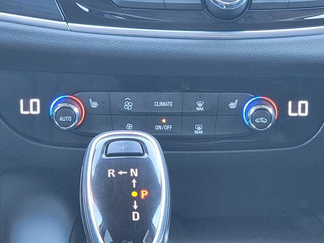 Used 2020 Buick Enclave Essence FWD image 29