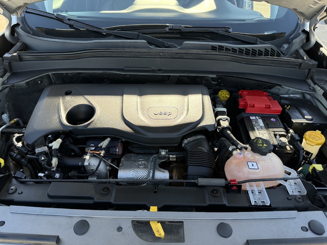 Used 2019 Jeep Renegade Limited AWD/4WD image 27