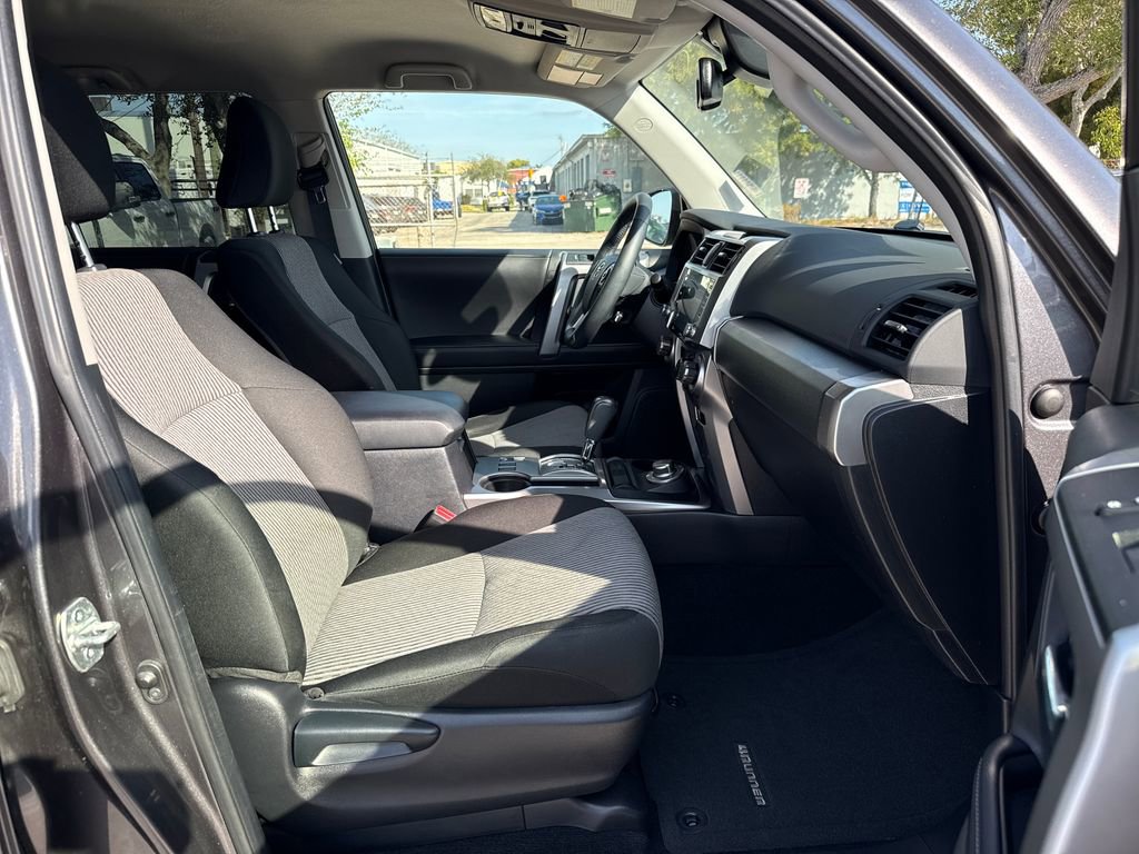 Used 2022 Toyota 4Runner SR5 image 23