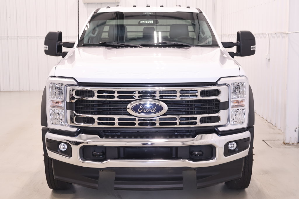 Certified 2024 Ford F550 4x4 Regular Cab Super Duty image 5