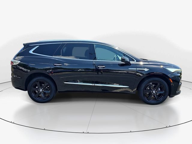 Used 2023 Buick Enclave Essence w/ Experience Buick Package FWD image 2