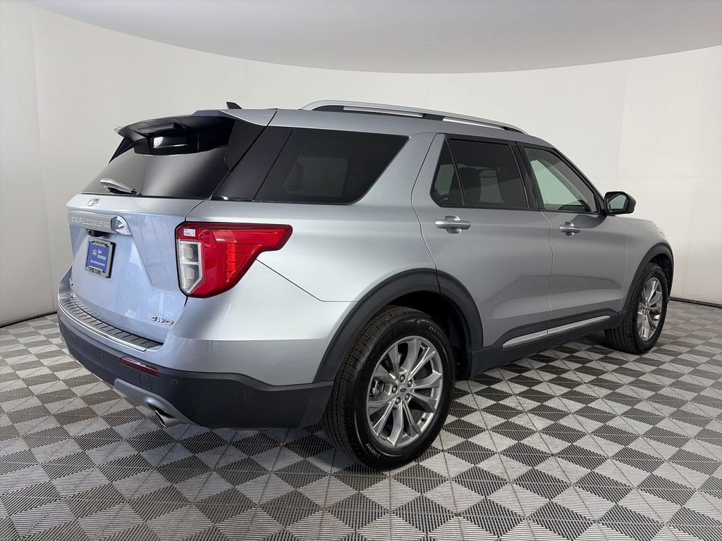 Certified 2022 Ford Explorer Limited AWD/4WD image 5