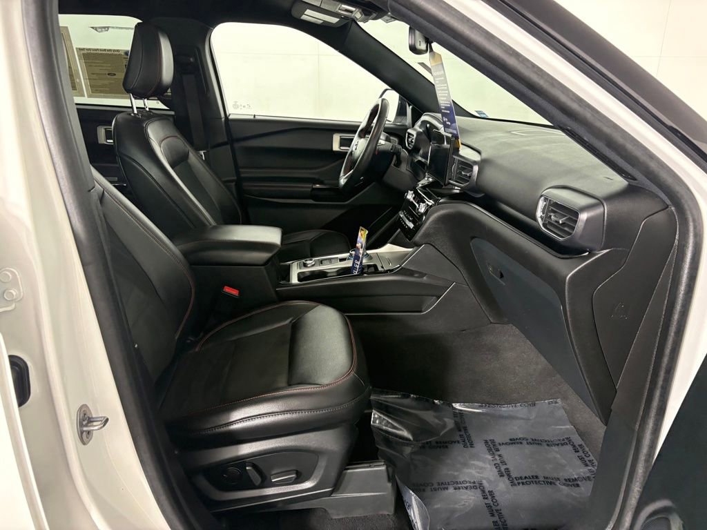 Certified 2023 Ford Explorer ST-Line w/ Class IV Trailer Tow Package AWD/4WD image 36